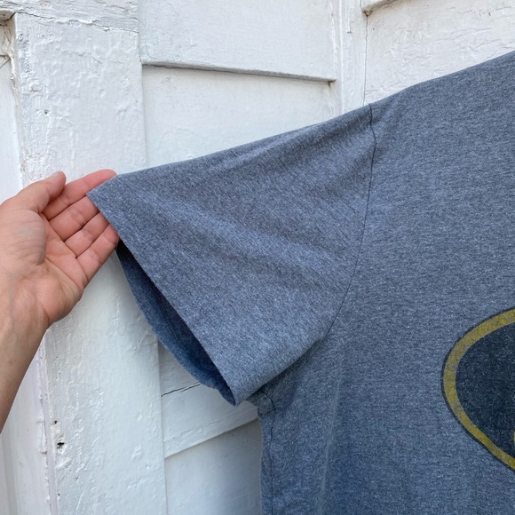 Old Navy Gray Batman Logo T-Shirt Crew Neck Tee - Picture 2 of 6